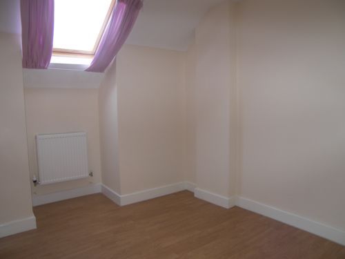 Property photo 3 of 7 Photo 6