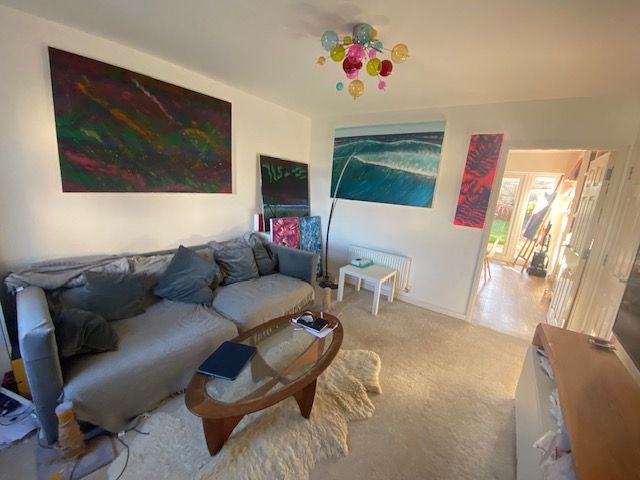 Property photo 2 of 11 Living Room