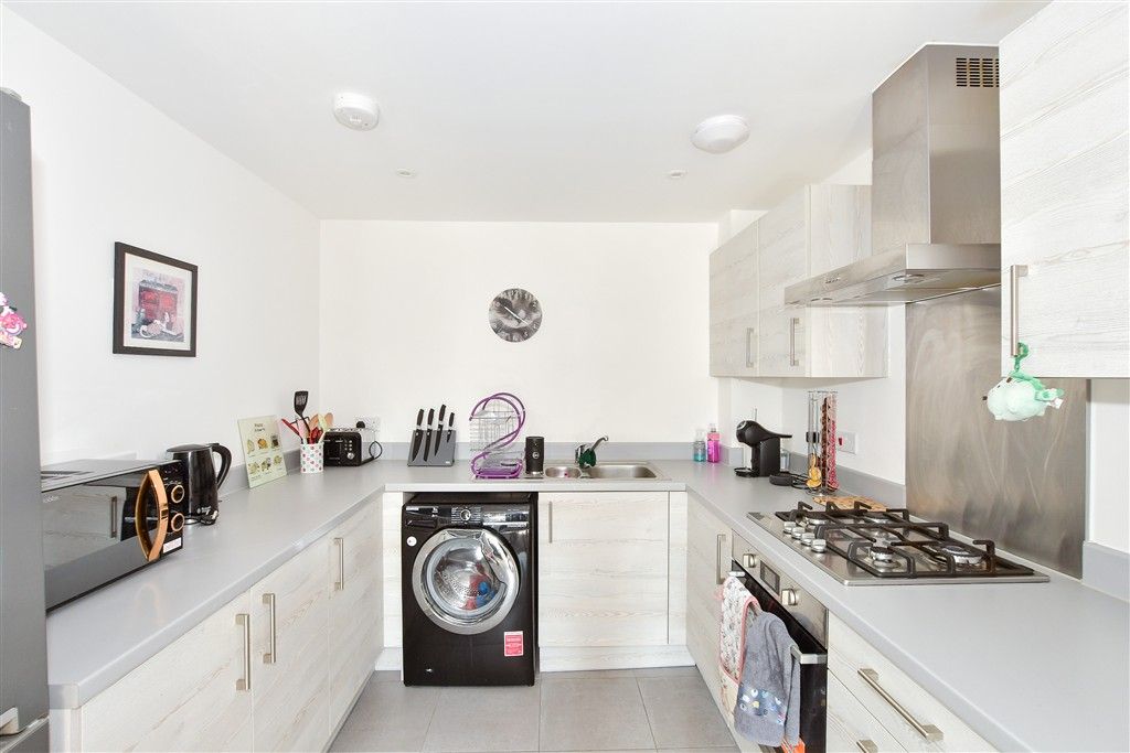 Property photo 3 of 4 Kitchen