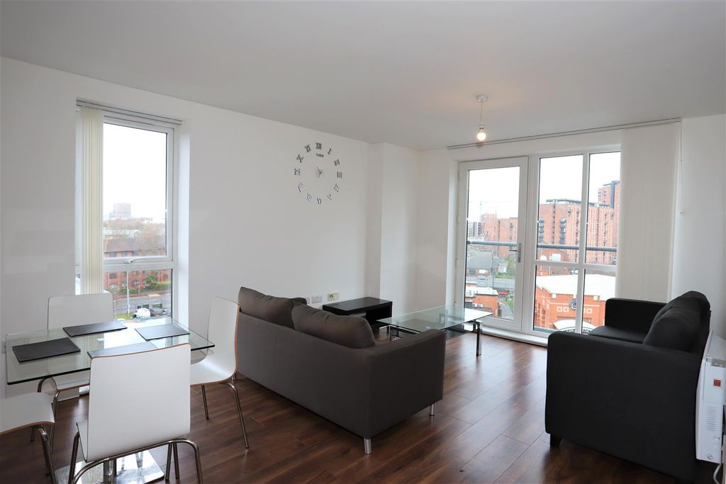 Property photo 2 of 10