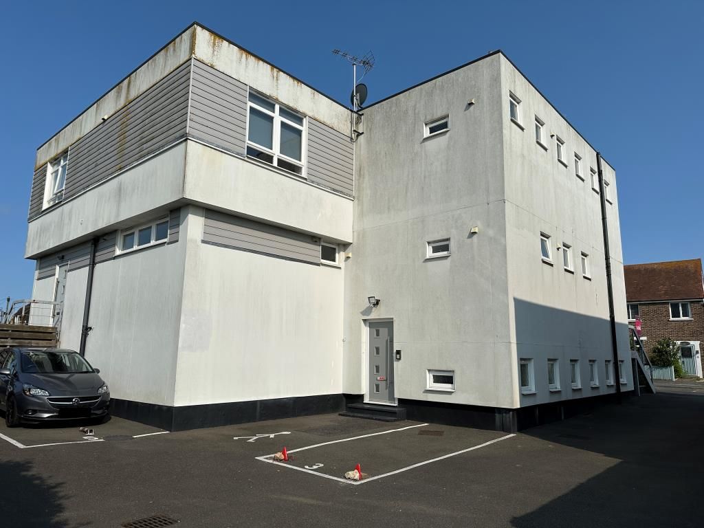Property photo 1 of 6 External Of Property With Parking Space For Flat 3