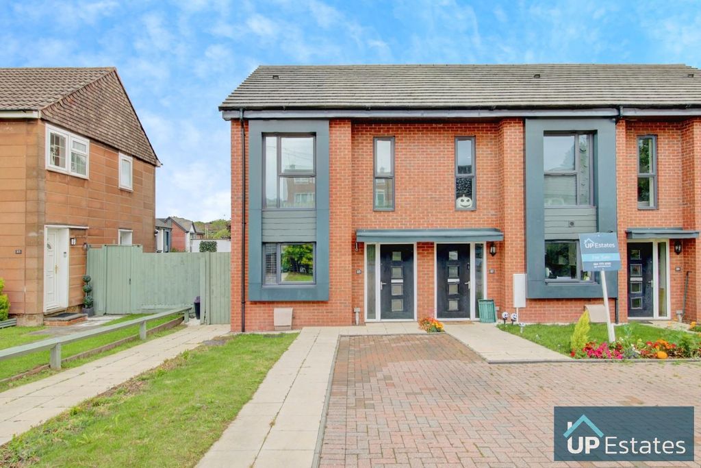 Property photo 1 of 20