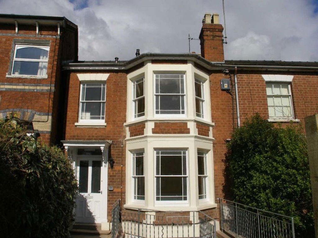 Property photo 1 of 4
