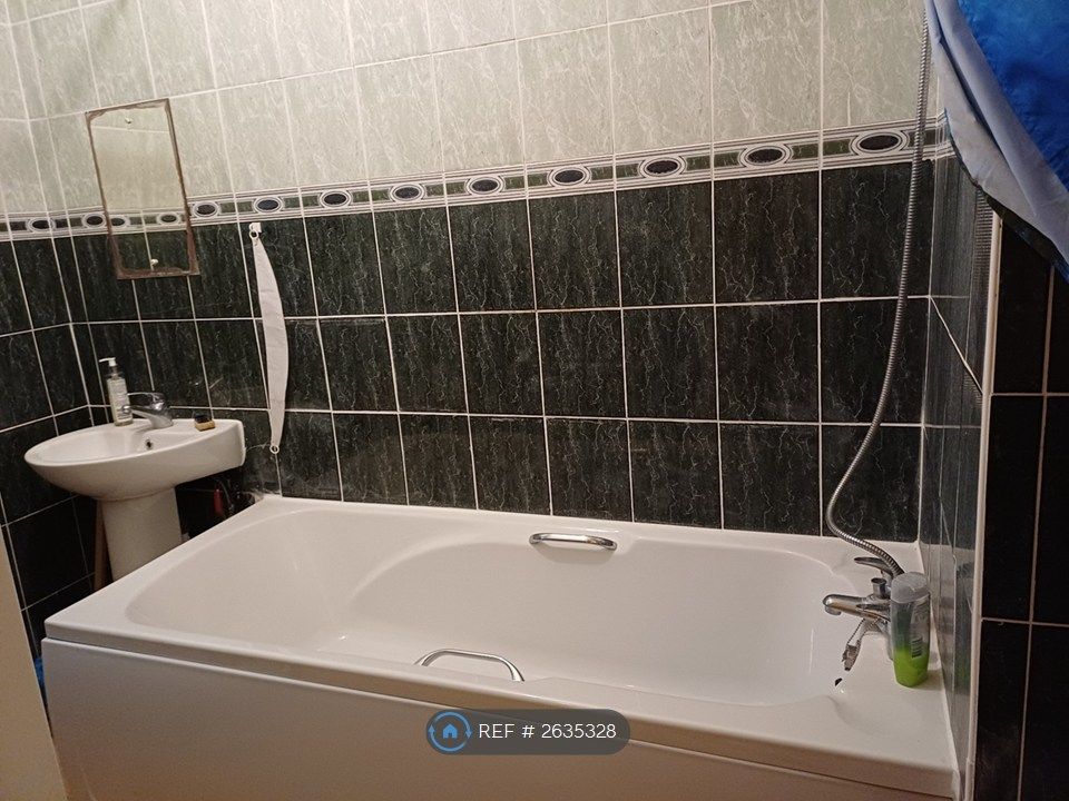 Property photo 3 of 4