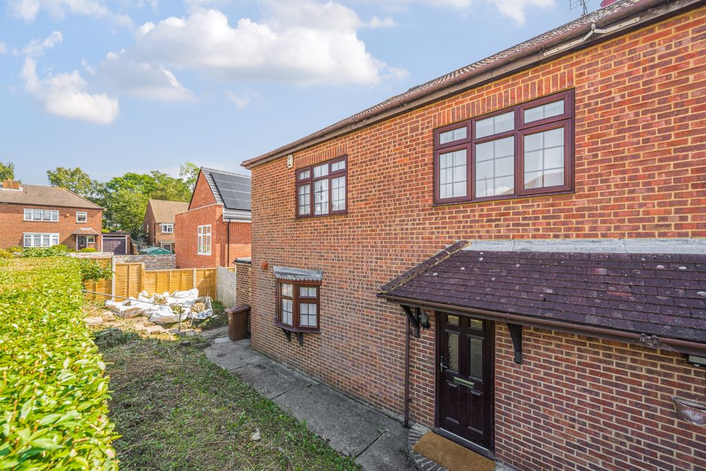 Property photo 1 of 20 External