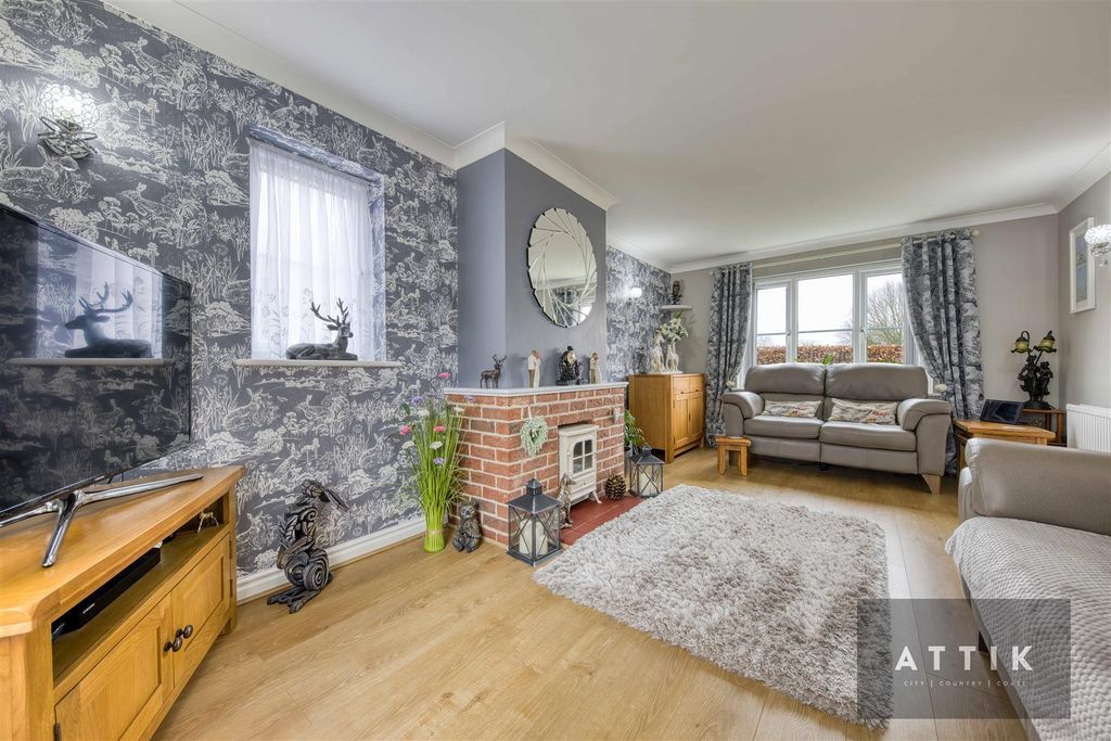 Property photo 3 of 48 Attik-23.Jpg