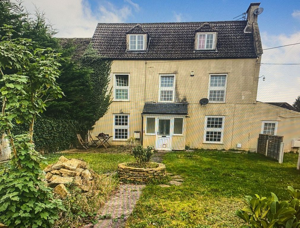 Property photo 1 of 9