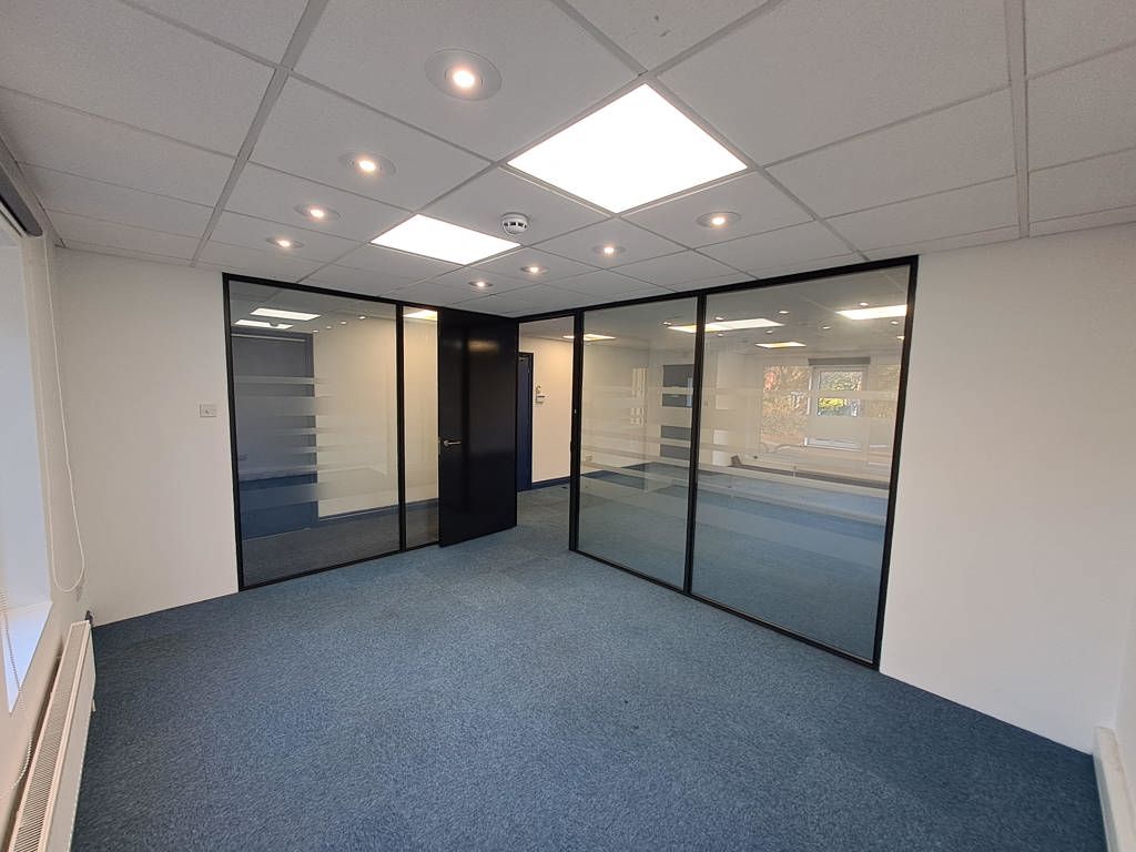 Property photo 3 of 11 Photo 2