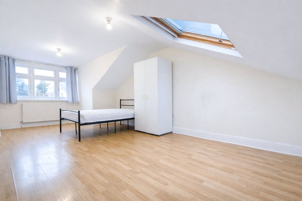 Property photo 1 of 7 Picture No. 05