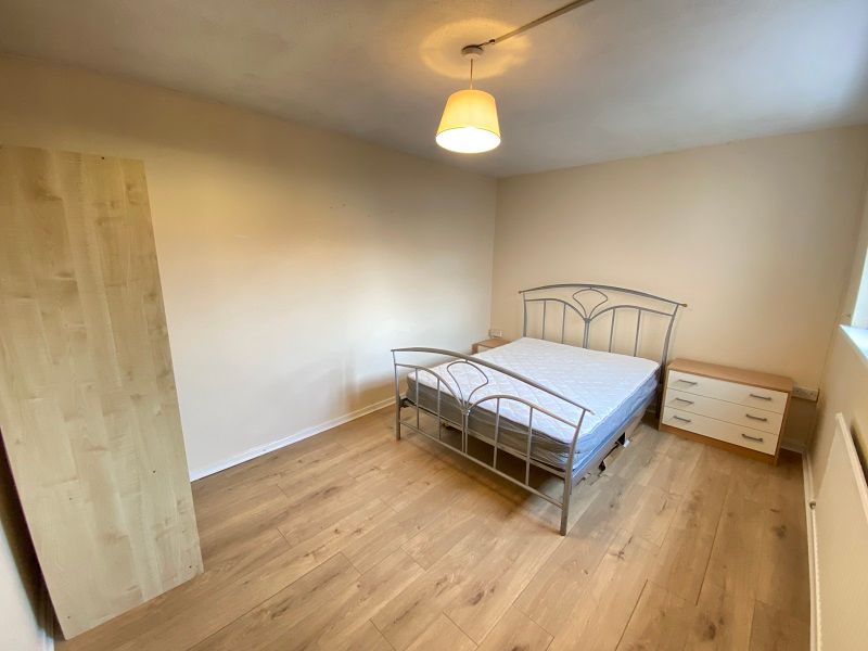 Property photo 3 of 5 Master Bedroom