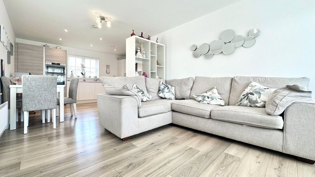 Property photo 2 of 23 Open Plan Living