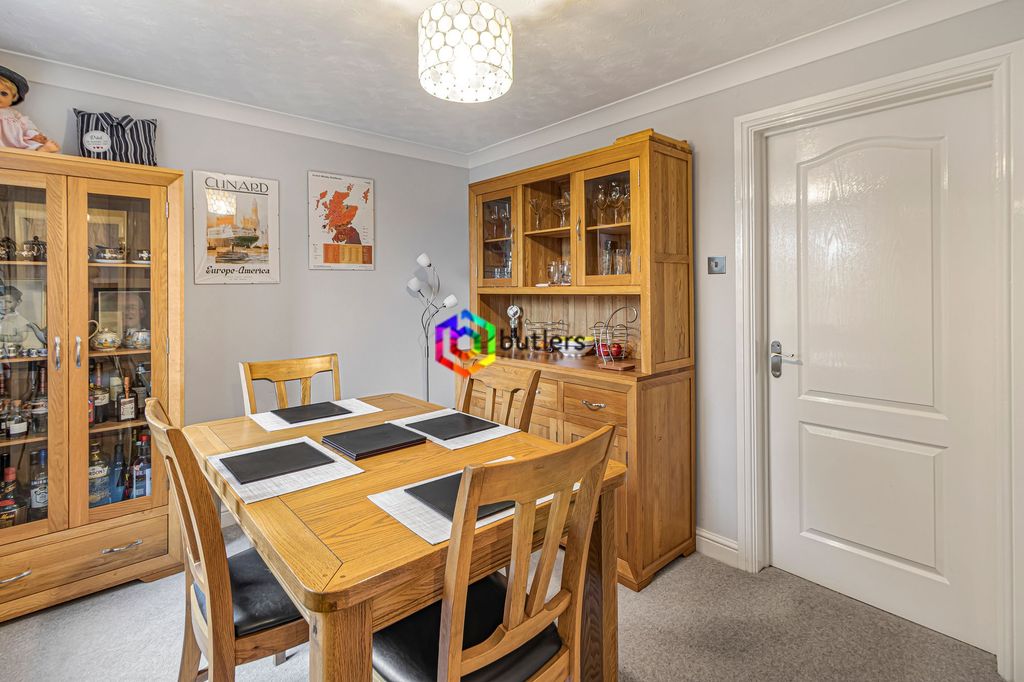 Property photo 3 of 22 Dining Room