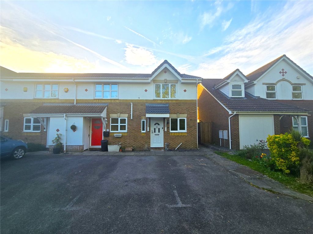 Property photo 1 of 11 Front Aspect