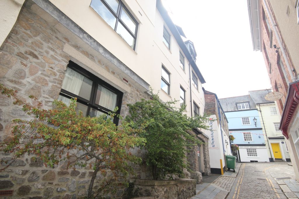 Property photo 3 of 8 Img_2503