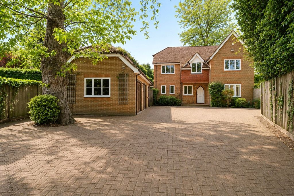 Property photo 1 of 19 Picture No. 34