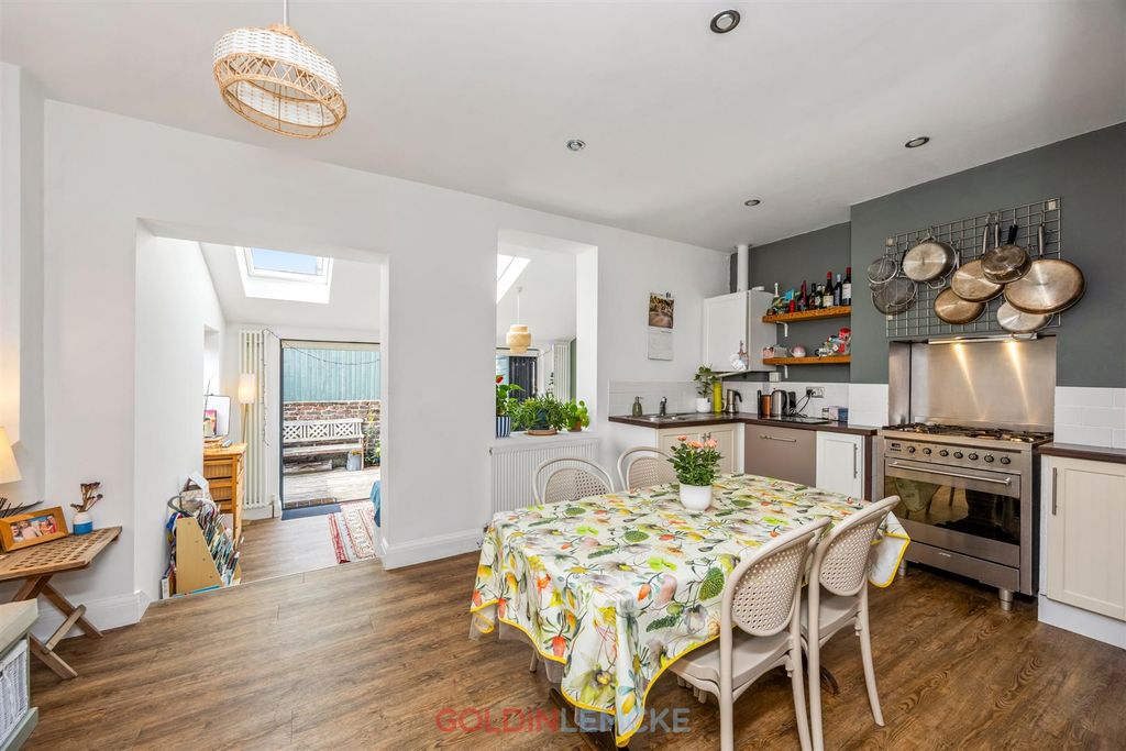 Property photo 3 of 19 Kitchen/Diner