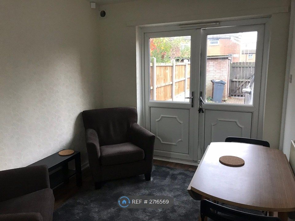 Property photo 3 of 12 Dining