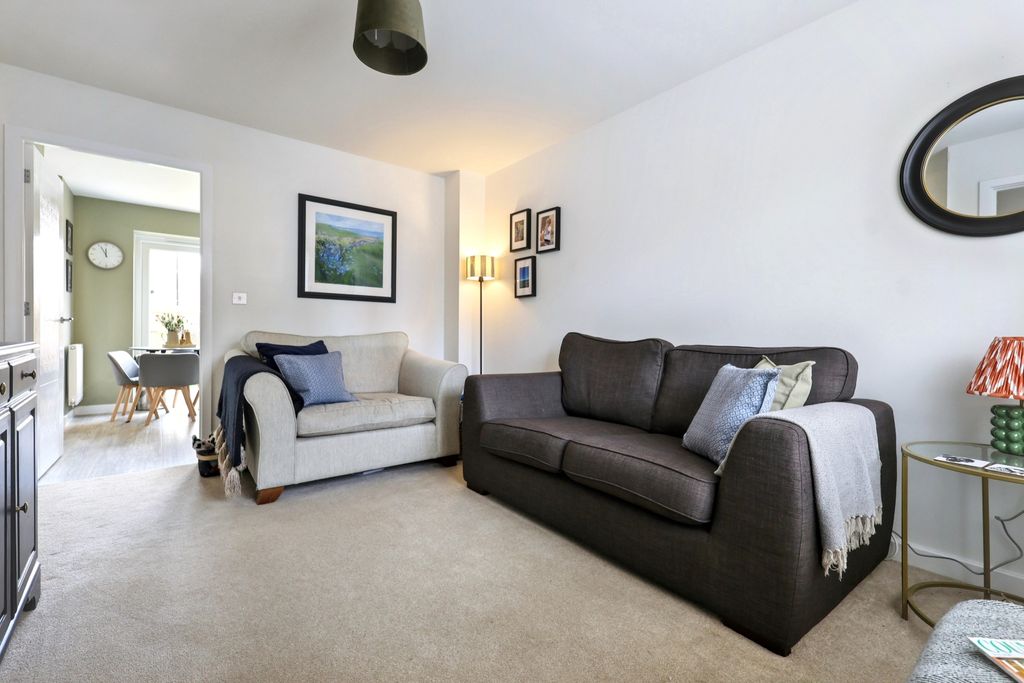 Property photo 2 of 17 Img_4963