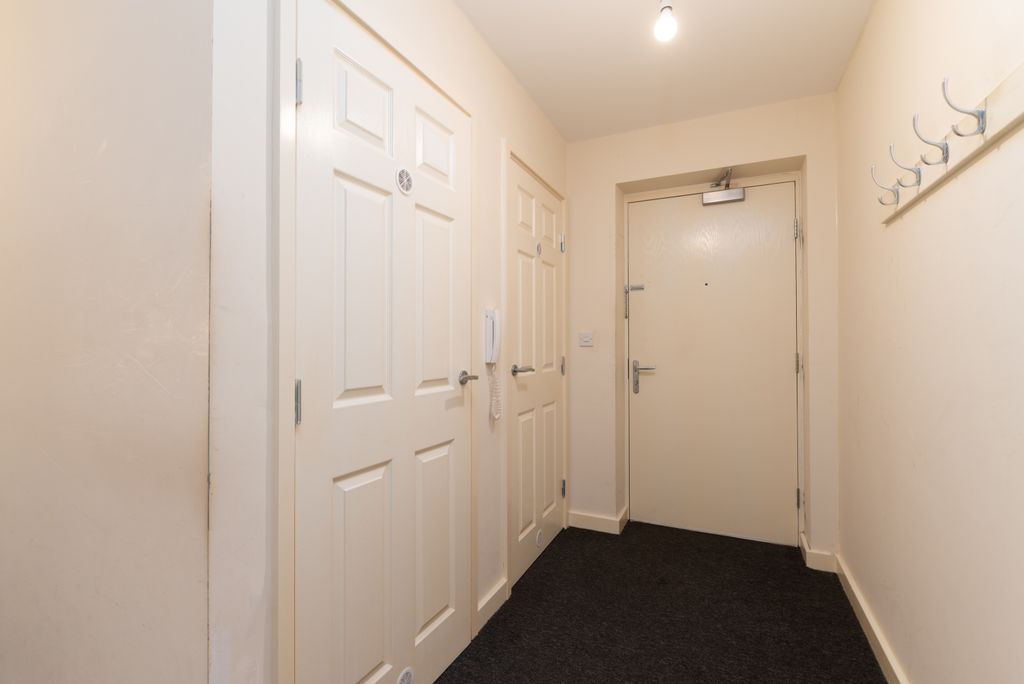 Property photo 3 of 14 3