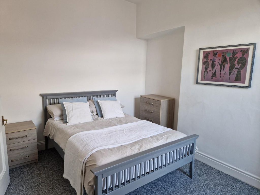 Property photo 2 of 16 65 Ayresome Bed.Jpg