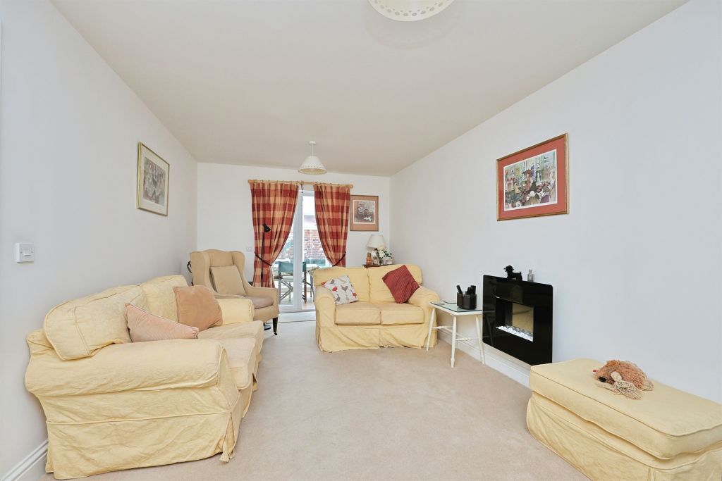 Property photo 3 of 22