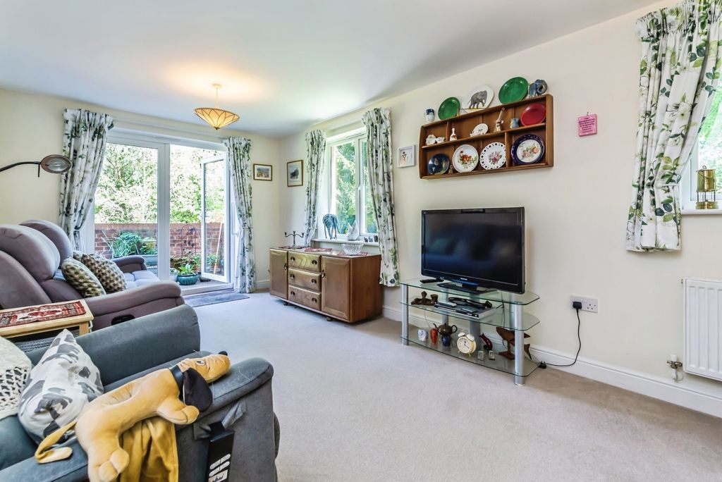 Property photo 2 of 17 Pbox-Img.Jpg