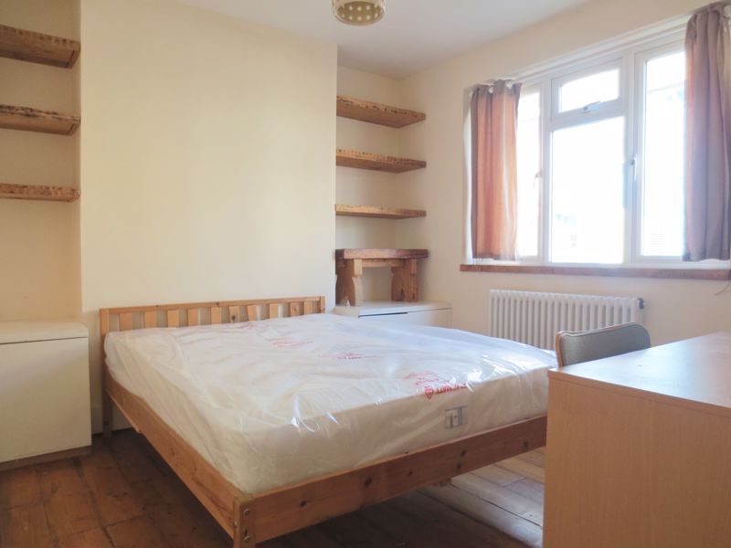 Property photo 3 of 7 Photo 13