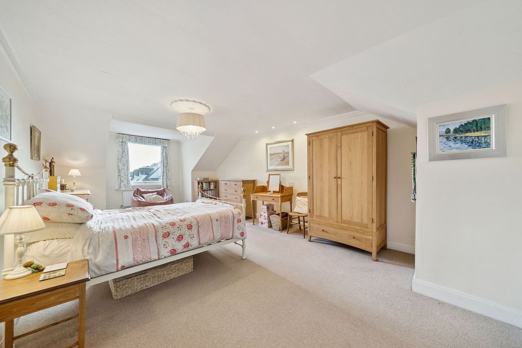 Additional image 4 of 2 bed semi-detached house for sale107 West Argyle Street, Helensburgh G84