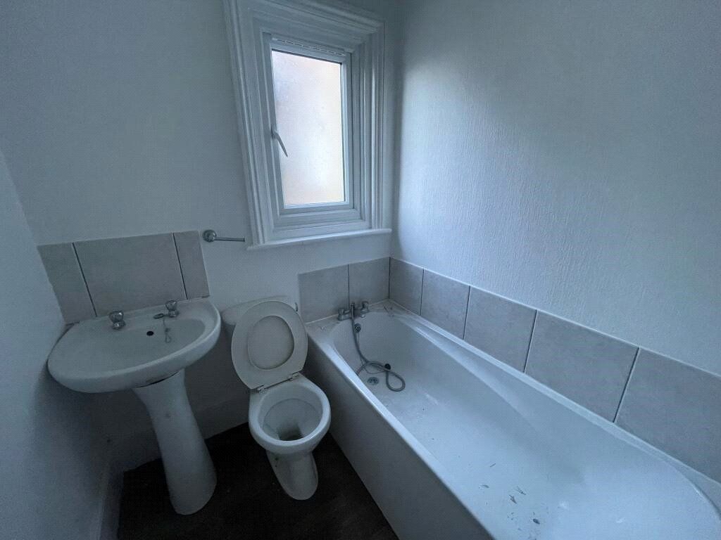 Property photo 3 of 4 Picture No. 21