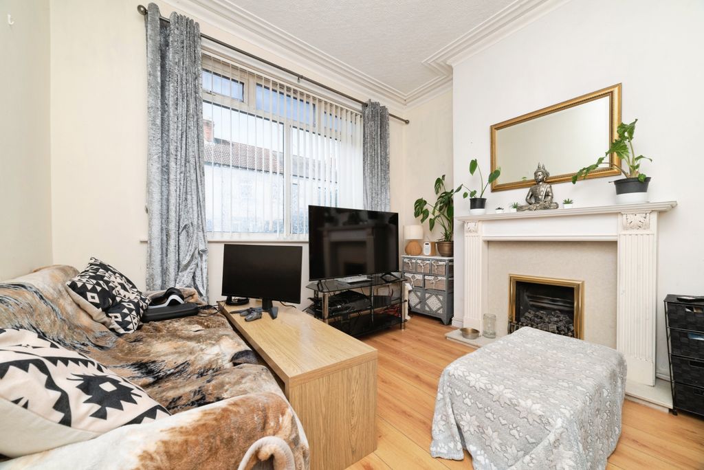 Property photo 2 of 15