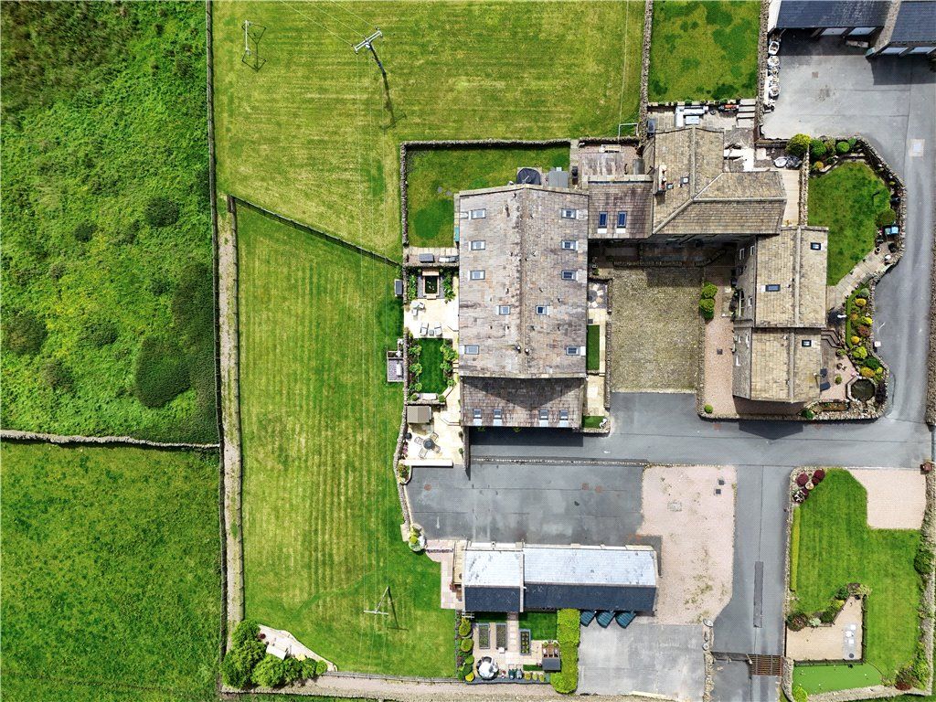 Property photo 1 of 23 Overhead