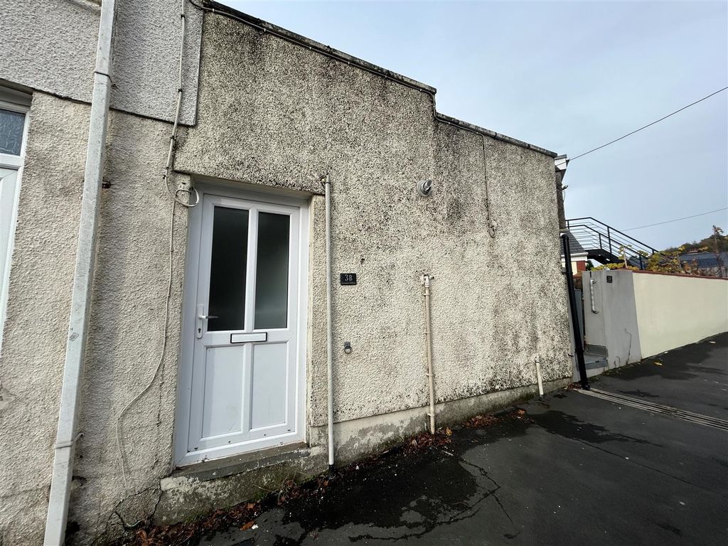 Property photo 1 of 11 11.Jpg