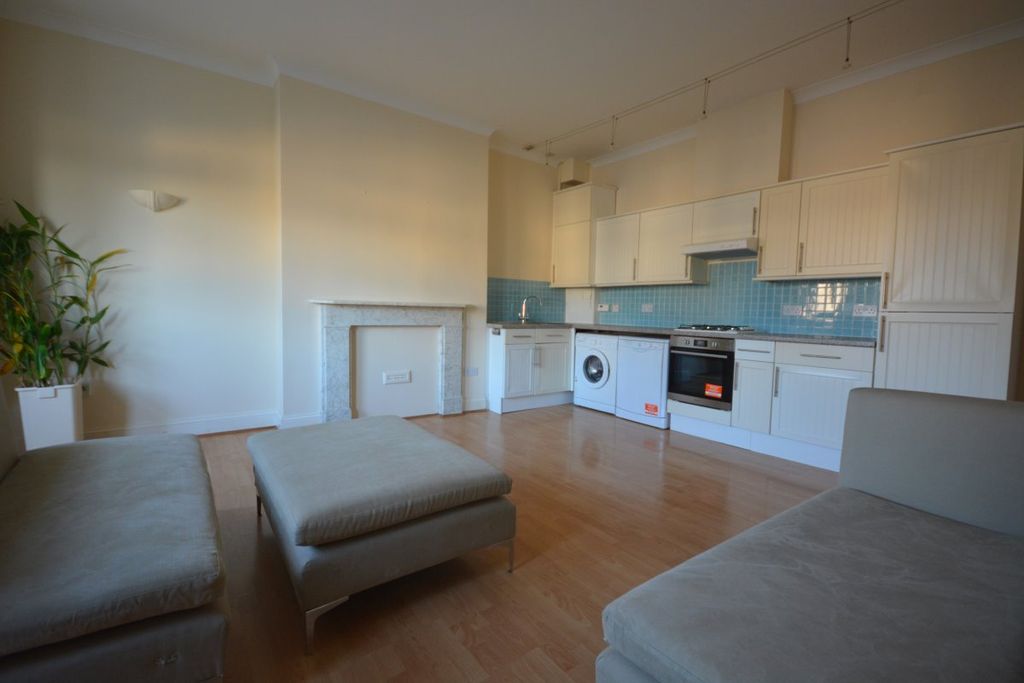 Property photo 2 of 7 Gallery