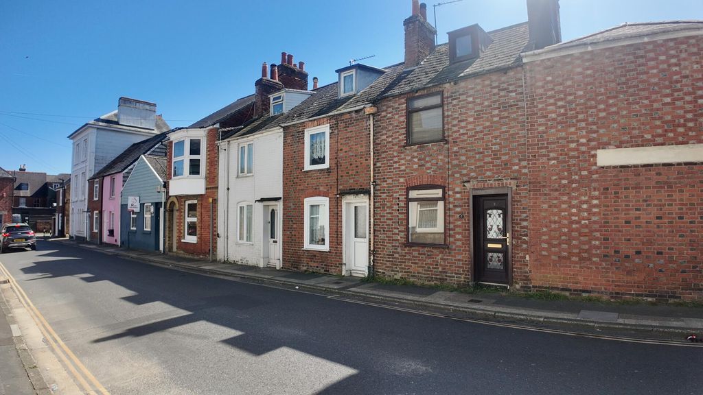 Property photo 2 of 21 Front (Exterior)