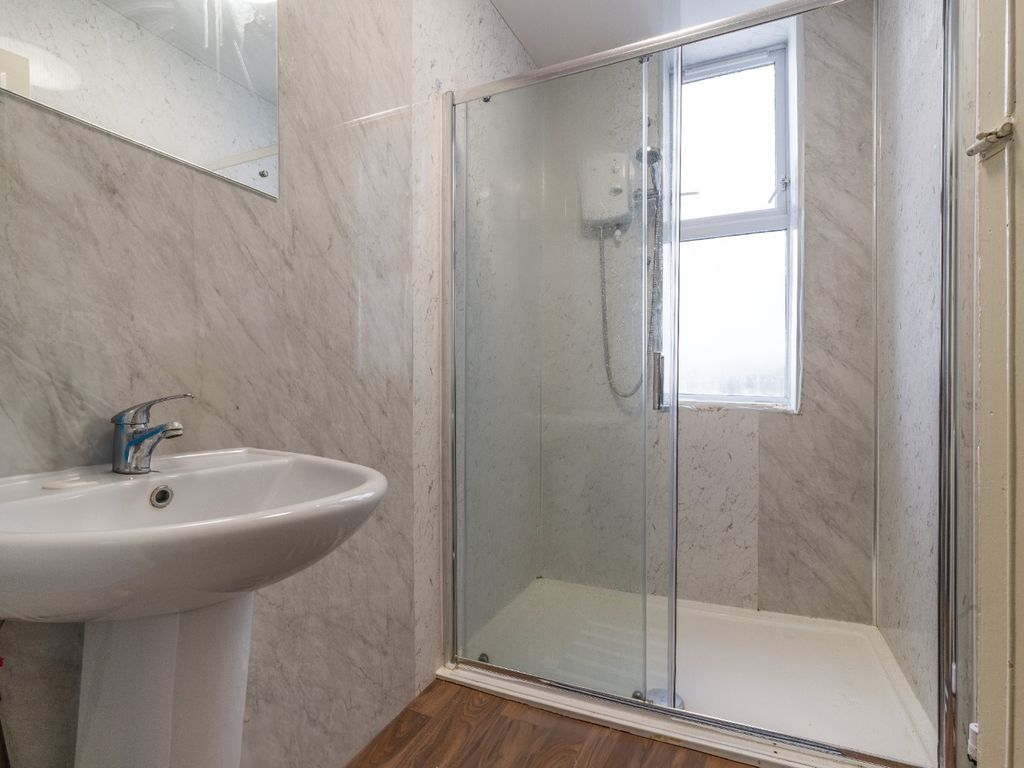 Property photo 3 of 13 5279332