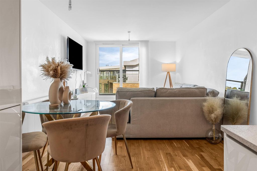 Property photo 2 of 15 Internal-4.Jpg