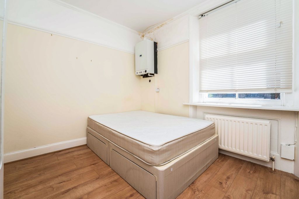 Property photo 3 of 10 3 - 46A4B8F3-741c-Ed