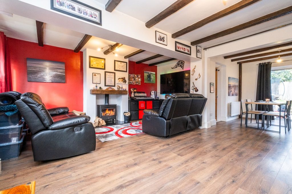 Property photo 3 of 22 Picture 3