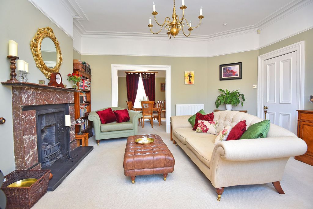 Property photo 3 of 22