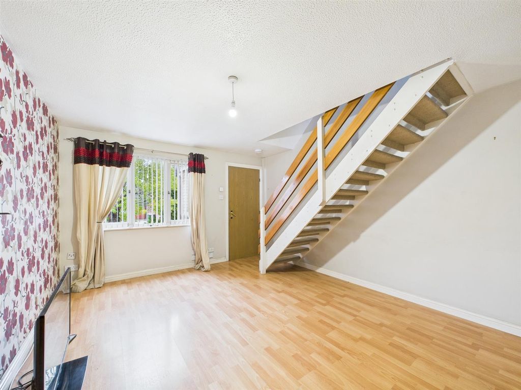 Property photo 3 of 15 Cam01486G0-Pr0870-Still001.Jpg