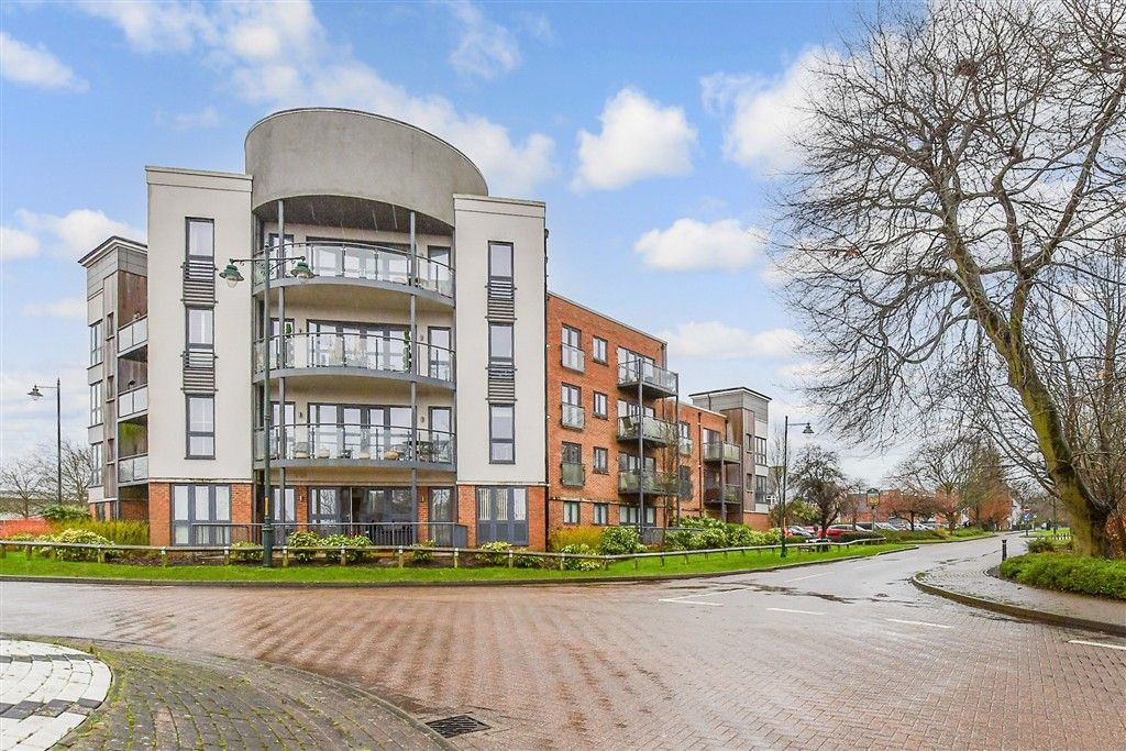 Property photo 1 of 16 External (Brochure)