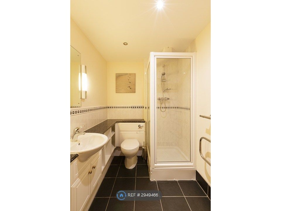 Property photo 3 of 3