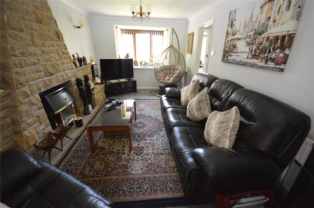 Property photo 3 of 16 Picture No. 05