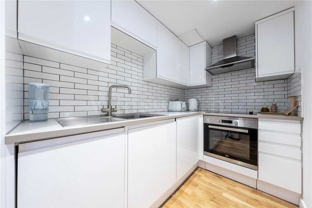 Property photo 2 of 9 Picture No. 04