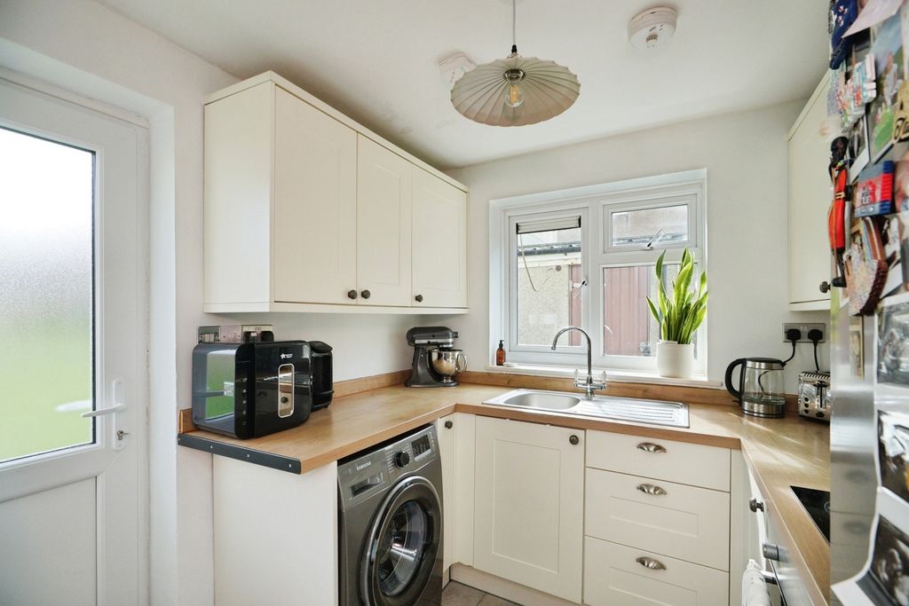 Property photo 3 of 19 Pbox-Img.Jpg