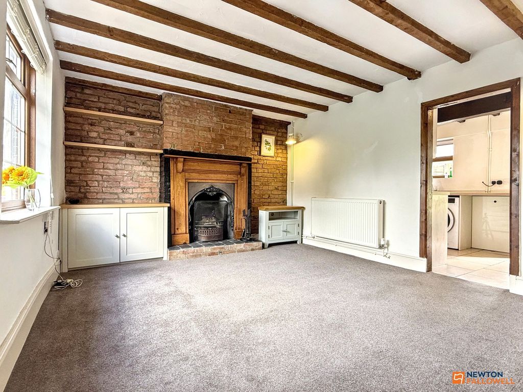 Property photo 2 of 25