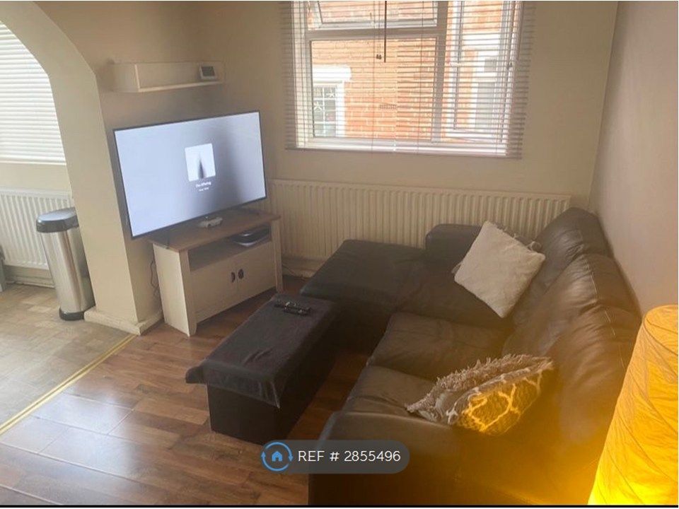 Property photo 3 of 13