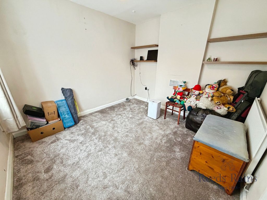 Property photo 2 of 15 Dining Room