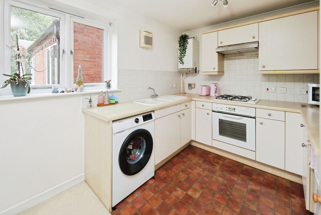 Property photo 3 of 16 Photo