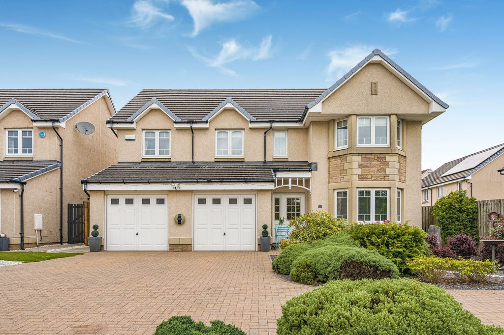 Property photo 1 of 50
